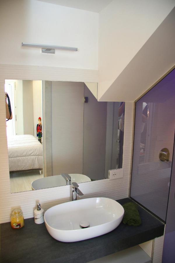 En Suite Bedroom Blue Moon Пьяно-ди-Сорренто Экстерьер фото