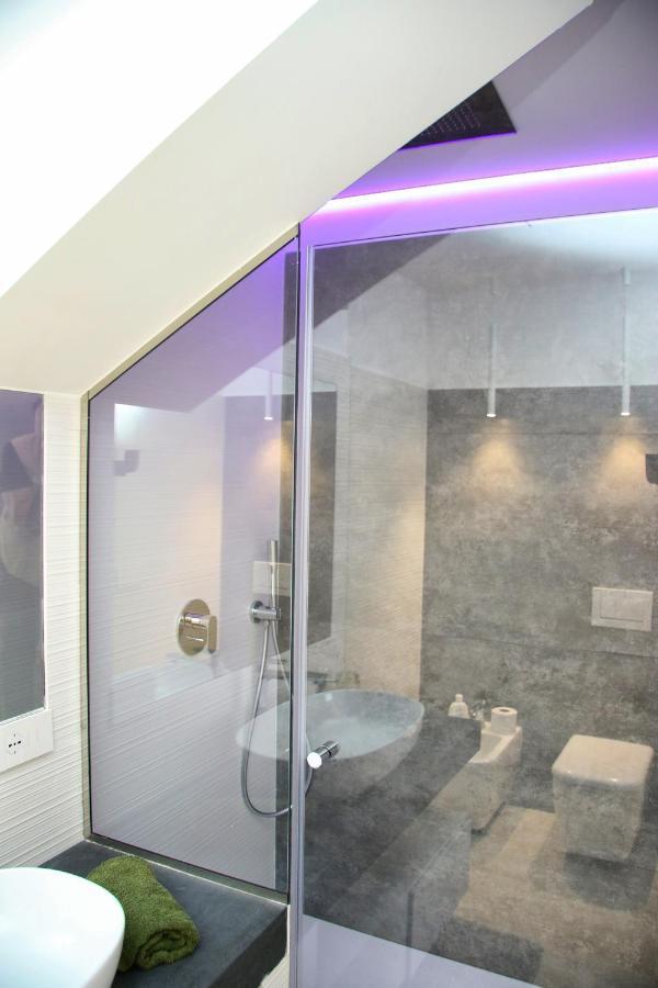 En Suite Bedroom Blue Moon Пьяно-ди-Сорренто Экстерьер фото