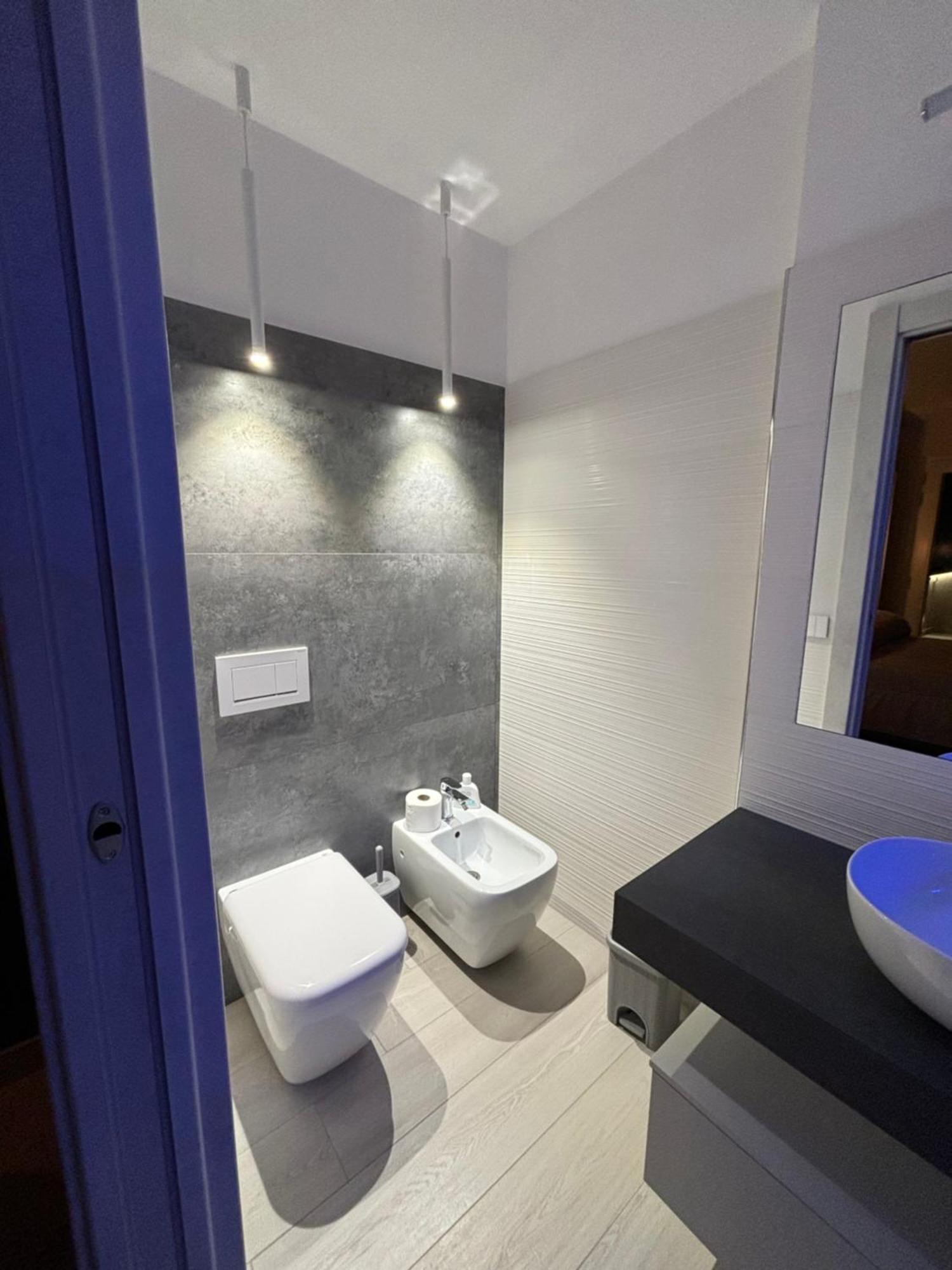 En Suite Bedroom Blue Moon Пьяно-ди-Сорренто Экстерьер фото