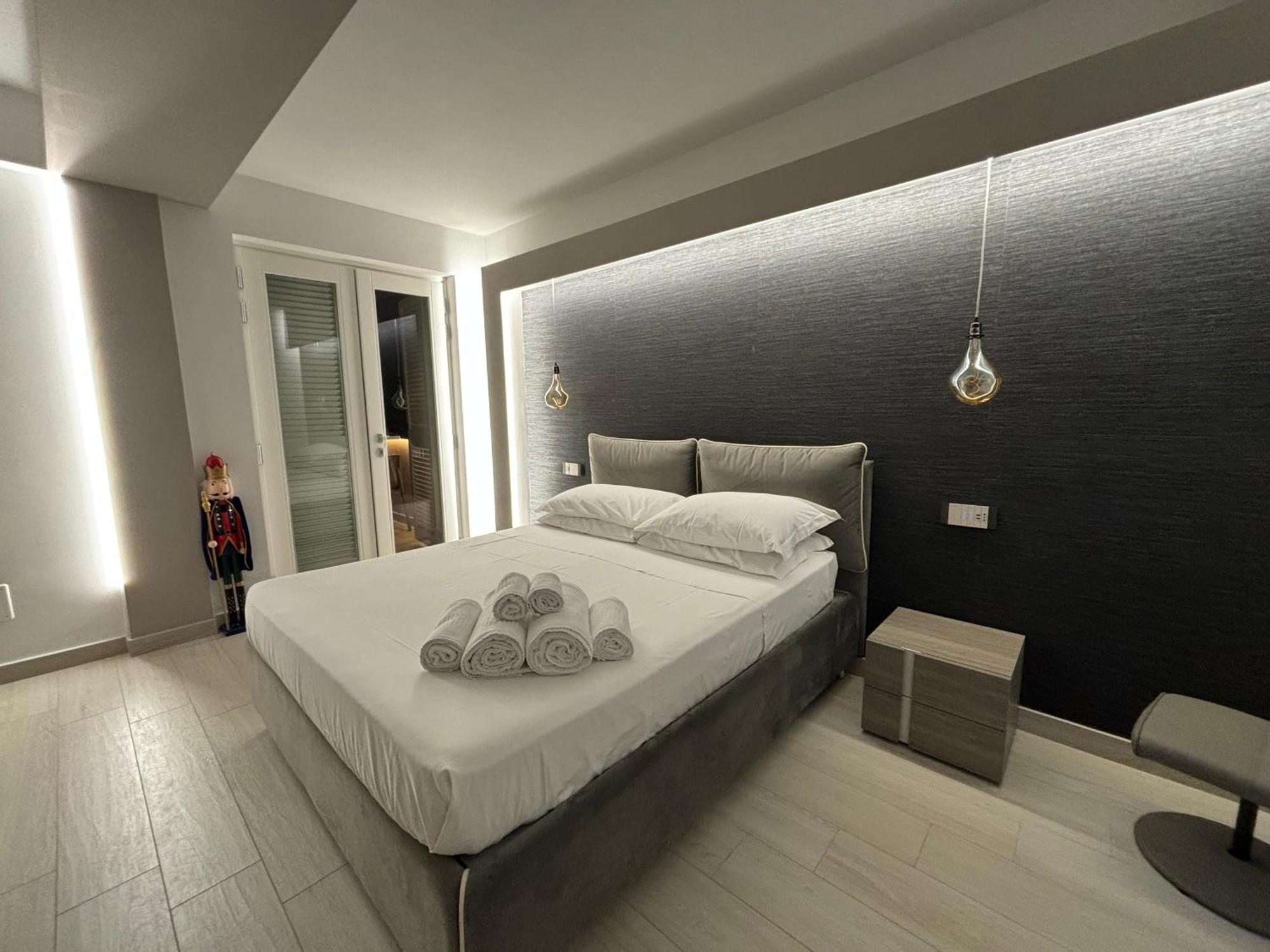 En Suite Bedroom Blue Moon Пьяно-ди-Сорренто Экстерьер фото